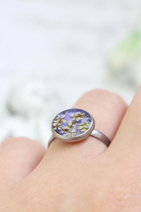 Purple Resin Ring, Nature Inspired Ring Jewelry, Violet Flower Ring, Pressed Flower Rings Unique, Resin Rings, Tiny Flower Ring Gifts